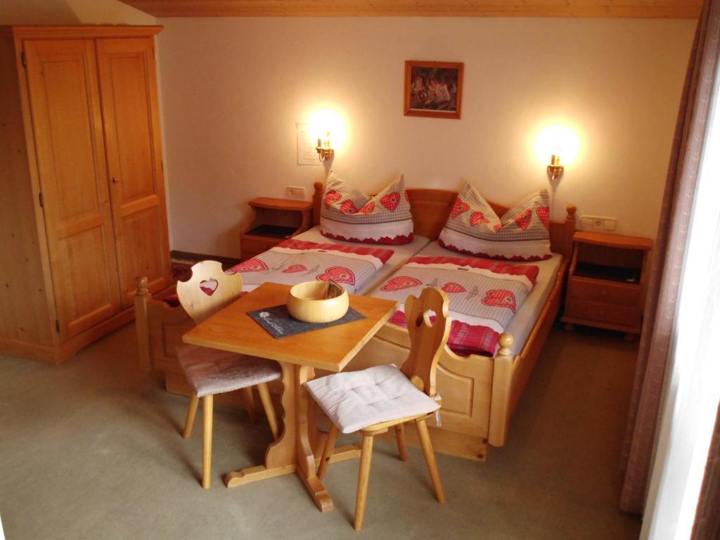 Gastehaus Rieser Hotel Ried im Zillertal Esterno foto